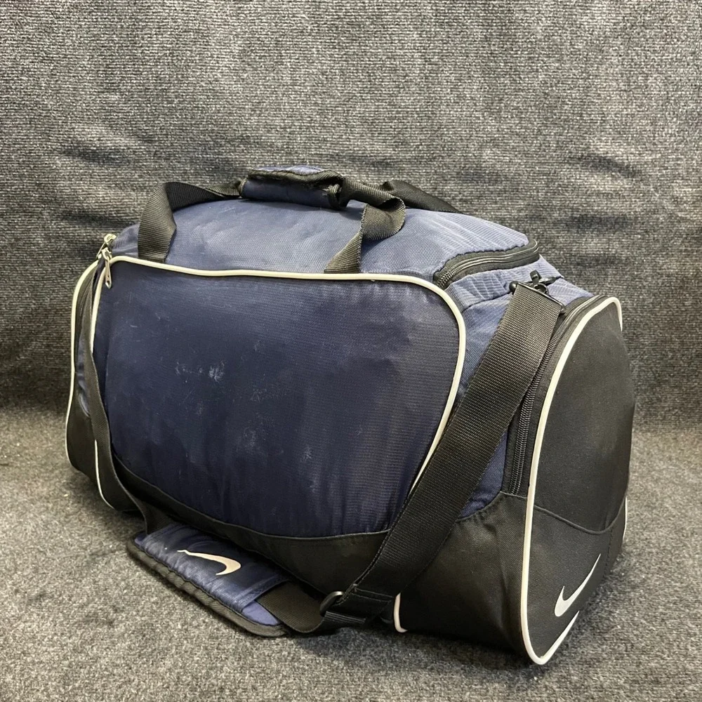 Nike BA2484-492 Navy/Black Brasilia 4 Medium‎ Duffel Workout Travel Gym Bag